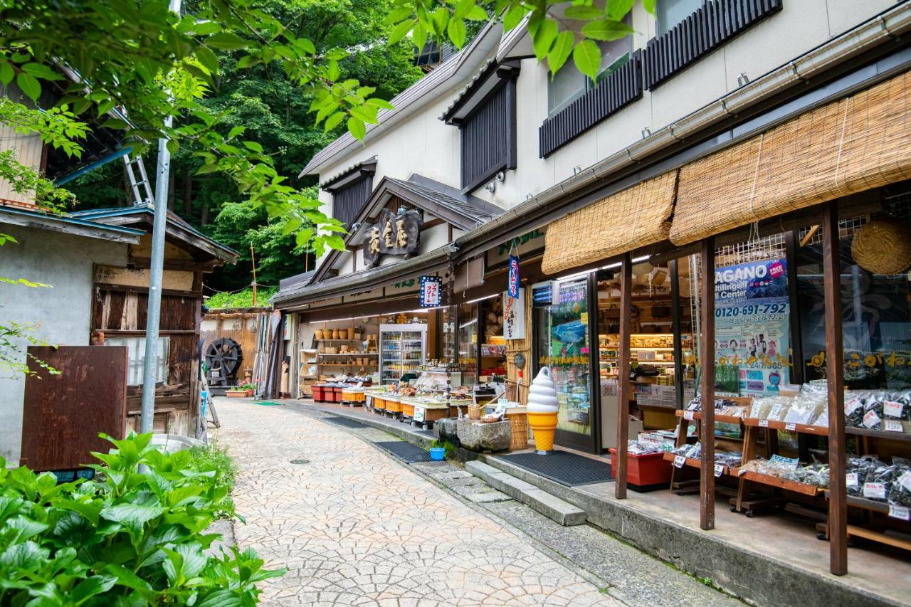 Toemu Nozawa Lodge Nozawaonsen Exterior foto